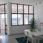 En Primera Linea De La Playa Appartamento *